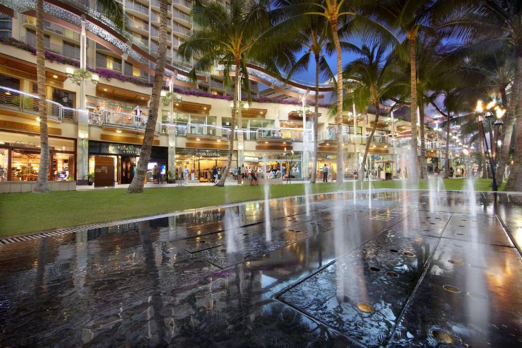 エンバシー・スイーツ・バイ・ヒルトン・ワイキキ・ビーチ・ウォーク Embassy Suites by Hilton Waikiki Beach Walk 画像16