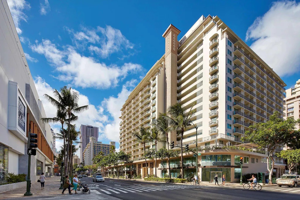 ヒルトン・ガーデン・イン・ワイキキ・ビーチ Hilton Garden Inn Waikiki Beach 画像1