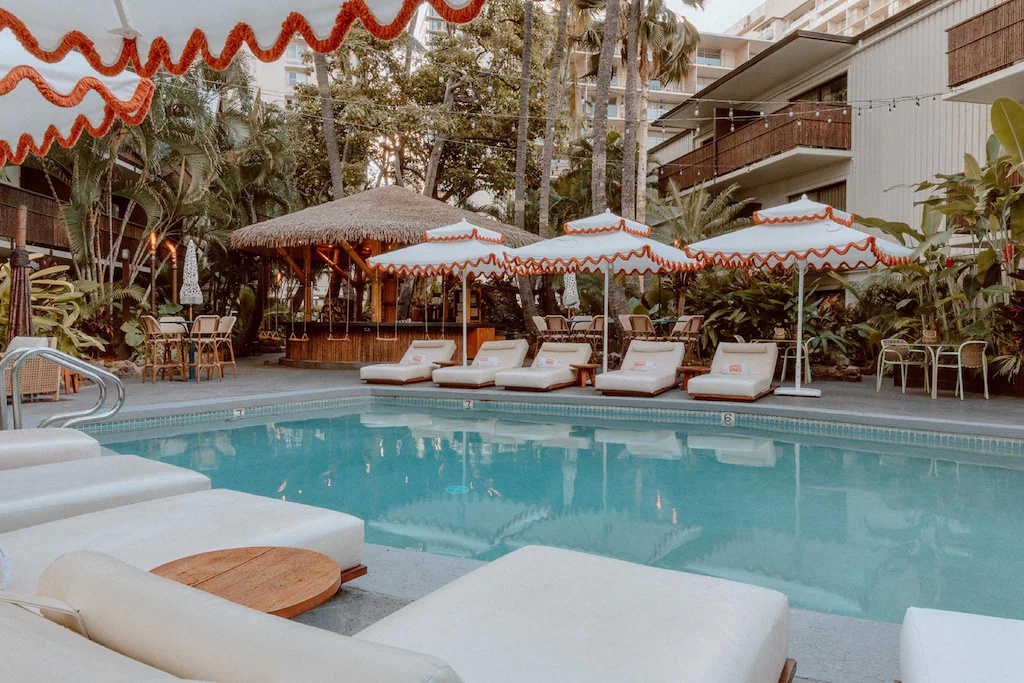 ホワイト サンズ ホテル White Sands Hotel 画像1
