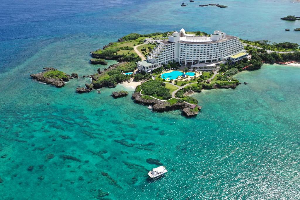 ANAインターコンチネンタル万座ビーチリゾート ANA InterContinental Manza Beach Resort 画像1